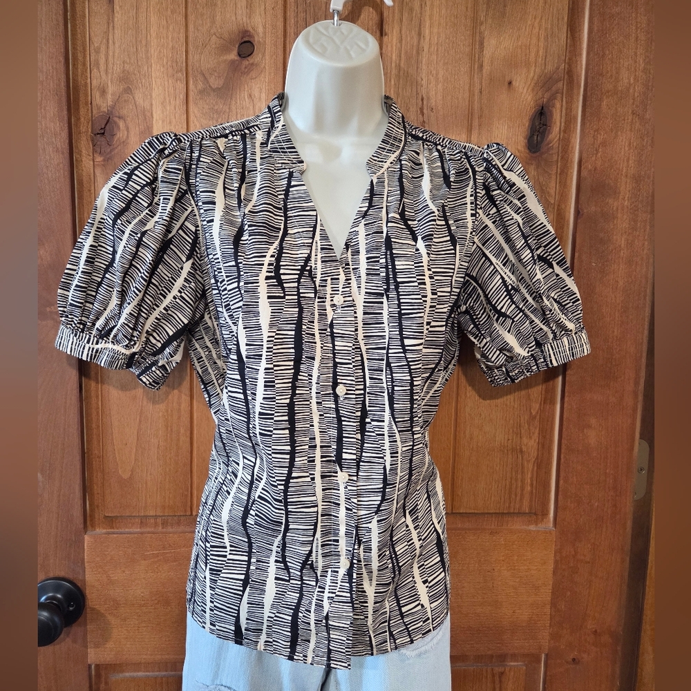 Nine West Black and Cream Patterned Blouse